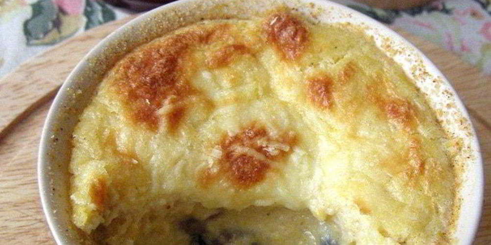 Как приготовить курицу в белом соусе под кукурузным суфле