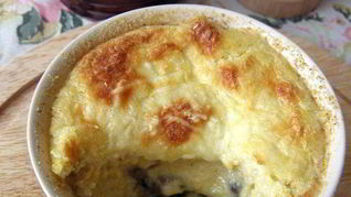 Рецепт Курицы в белом соусе под кукурузным суфле