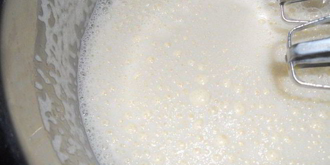 Рецепт шоколадного кухэ с нежнейшим вишневым кремовым суфле