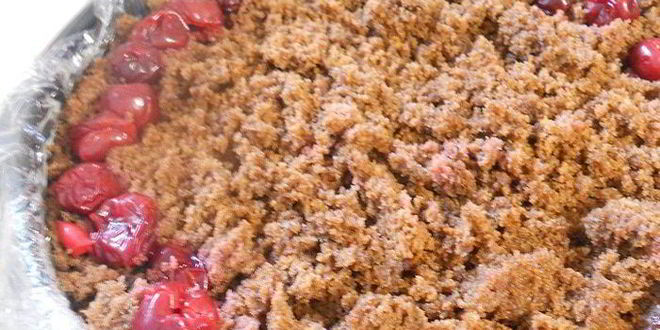 Рецепт шоколадного кухэ с нежнейшим вишневым кремовым суфле