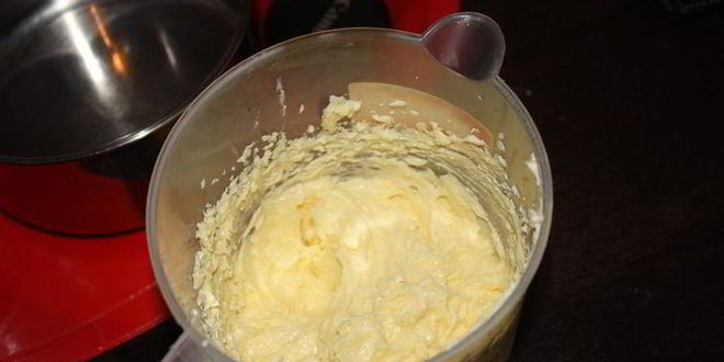 Рецепт шоколадных печений вупи-куки с облепиховым суфле