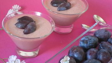 Рецепт Суфле из слив со сгущенным молоком