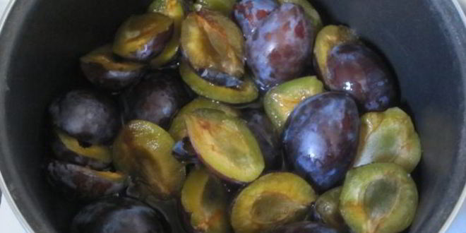 Рецепт суфле из слив со сгущенным молоком