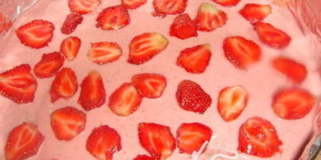 Рецепт торта-суфле с клубникой