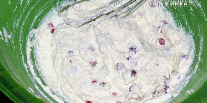 Рецепт творожно-бананового суфле с брусникой