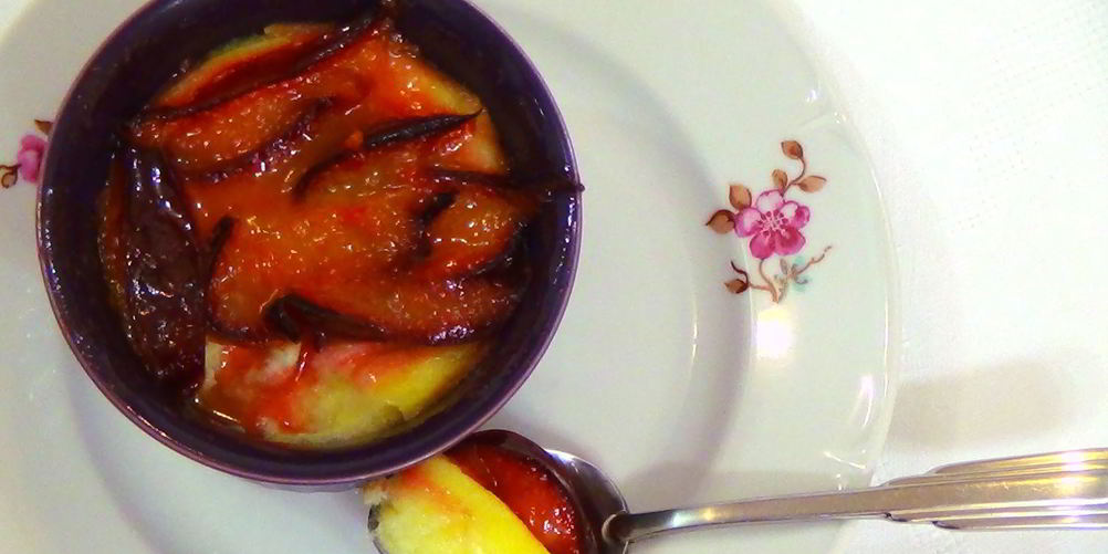 Как приготовить творожное суфле со сливами