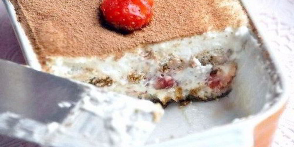 Как приготовить клубничный тирамису с творогом и бананом