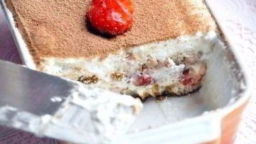 Рецепт Клубничного тирамису с творогом и бананом