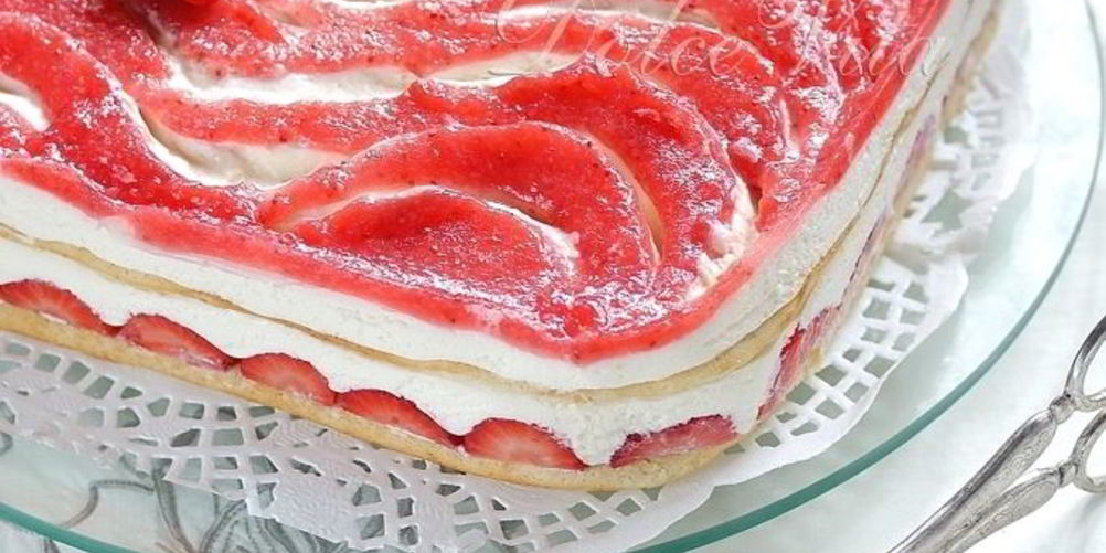 Как приготовить торт-тирамису с клубникой и шампанским