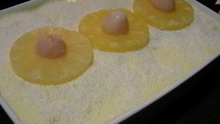 Рецепт Экзотического тирамису с личи, ананасом и кокосом