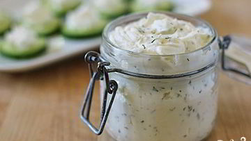 Рецепт Творога с зеленью и чесноком