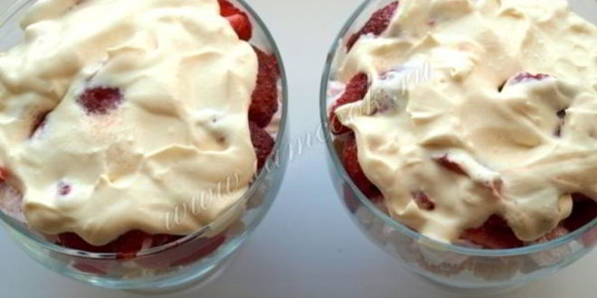 Рецепт клубничного десерта с зефиром