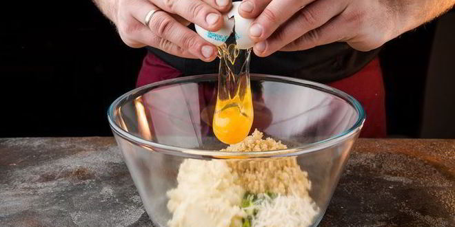 Рецепт биточков из киноа с цветной капустой и укропом