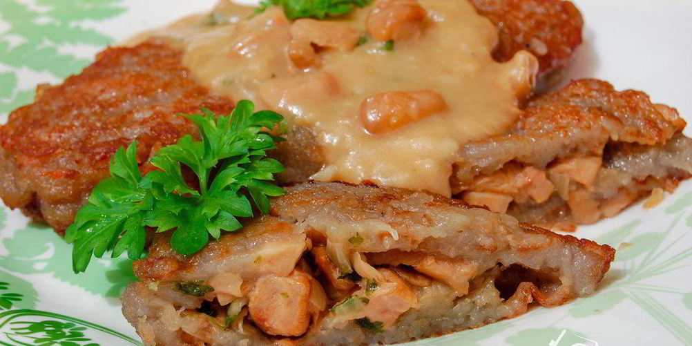 Как приготовить драники с грибами и грибным соусом
