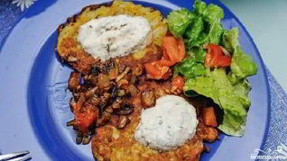 Рецепт Драников с грибным соусом