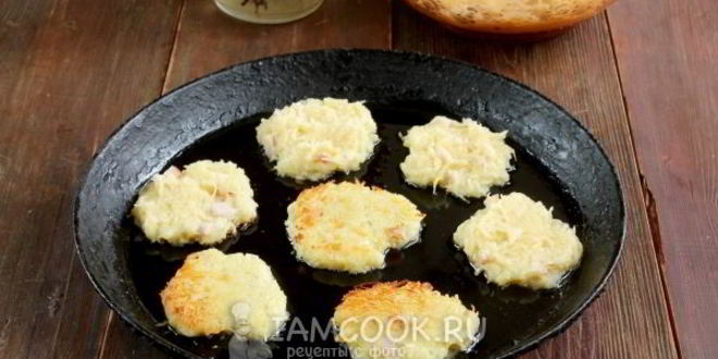 Рецепт драников с ветчиной и сыром