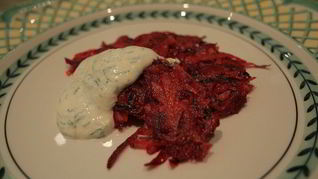 Рецепт Картофельно-свекольных драники с сыром бри