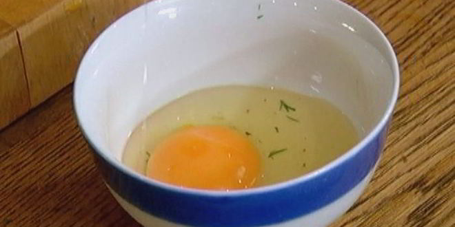 Рецепт картофельно-свекольных драники с сыром бри