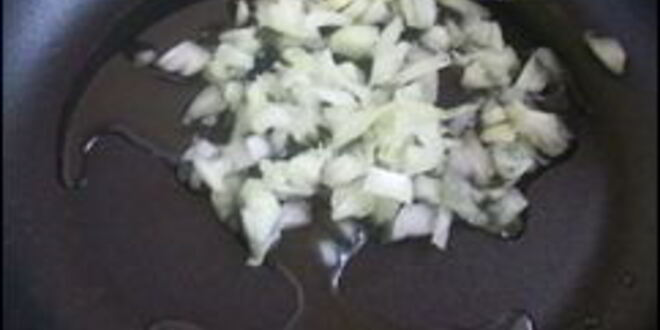 Рецепт картофельных драников с мясом под грибным соусом