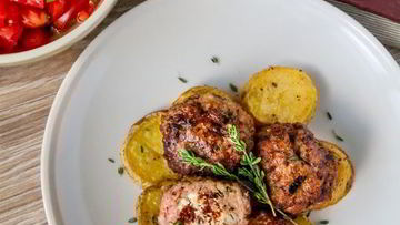 Рецепт Фрикаделек с начинкой в средиземноморском стиле