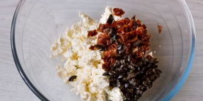 Рецепт фрикаделек с начинкой в средиземноморском стиле