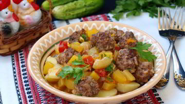 Рецепт Фрикаделек с овощным соусом