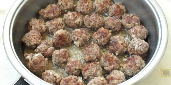 Рецепт фрикаделек с овощным соусом