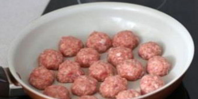 Рецепт фрикаделек в сметанном соусе