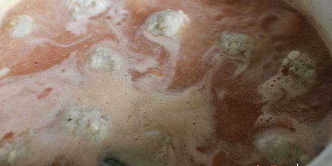 Рецепт мясных фрикаделек в сметанно-томатном соусе