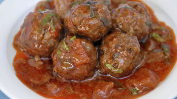 Рецепт Тушеной капусты с фрикадельками