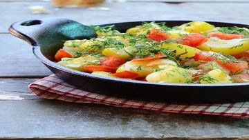 Рецепт Гарнира из кабачков с помидорами и перца