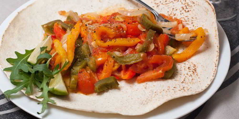 Как приготовить гарнир из запеченных перцев