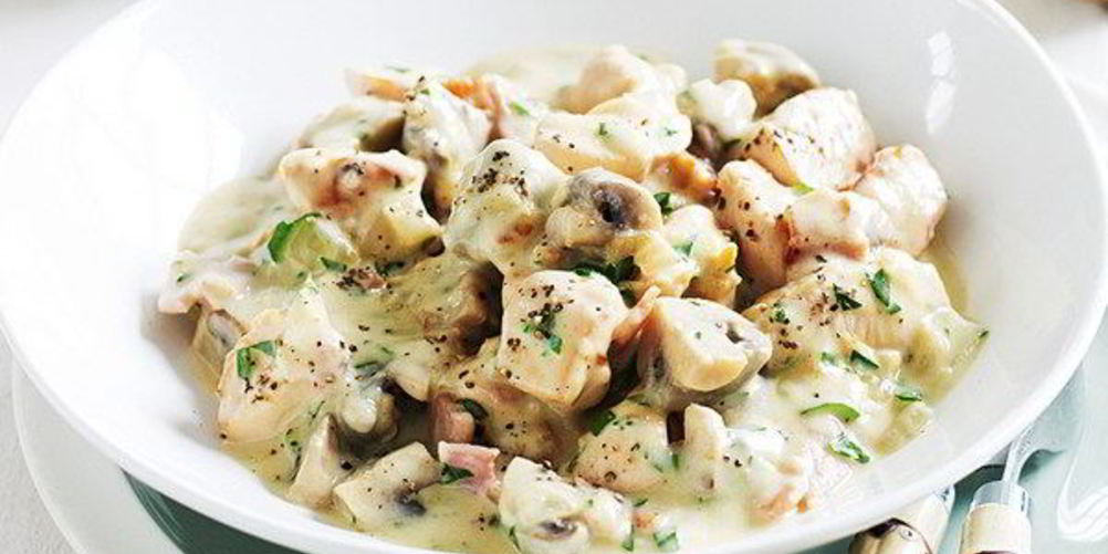 Как приготовить картофель с курицей под сливками