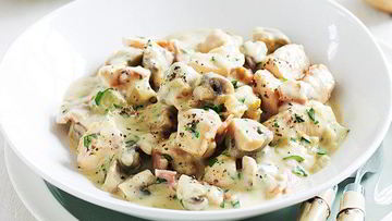 Рецепт Картофеля с курицей под сливками