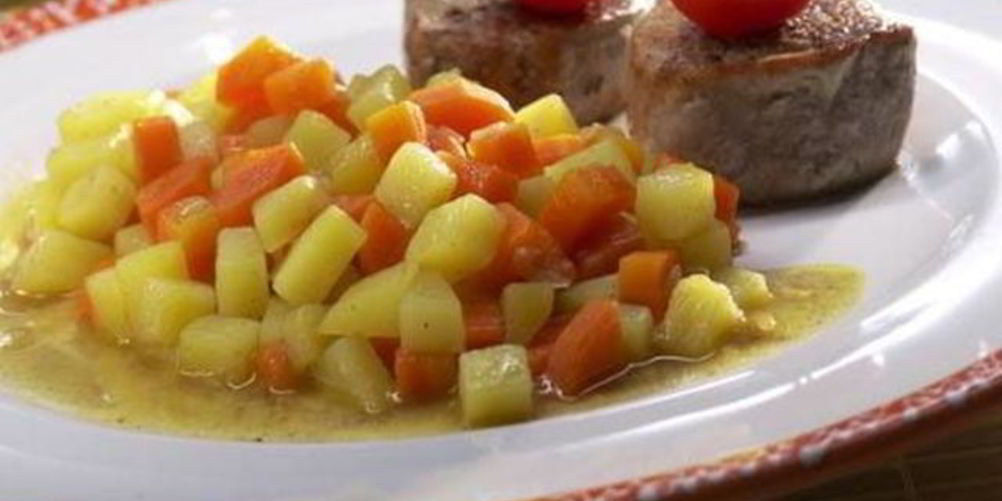 Как приготовить картофель с овощами и вином