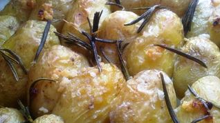 Рецепт Картофеля с розмарином и чесноком