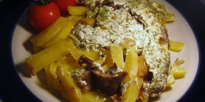 Рецепт картофеля в сметанно-чесночной заливке