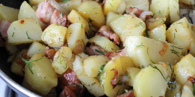 Рецепт молодого картофеля с сырокопченой грудинкой