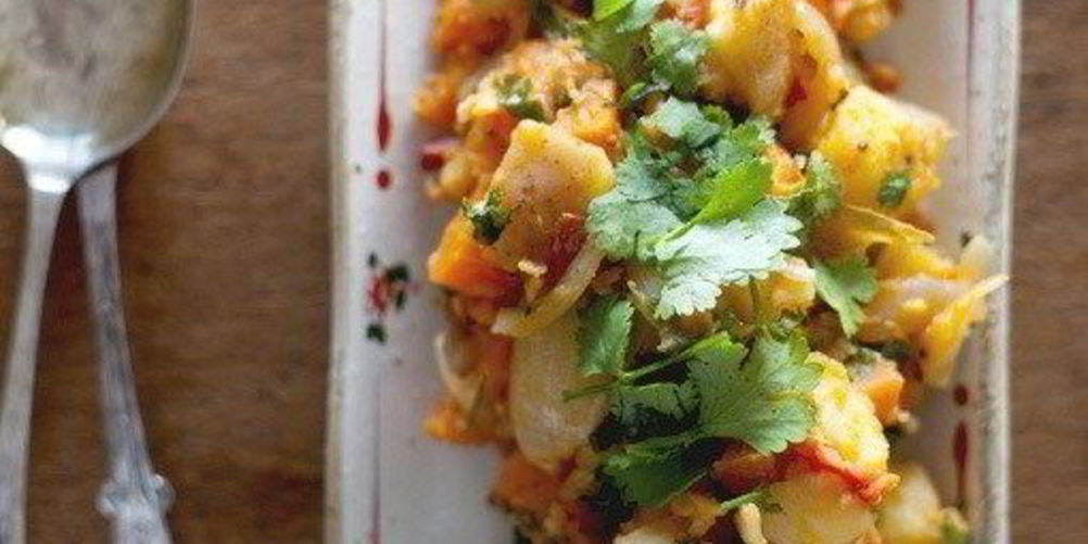 Как приготовить остро-пряный картофель с морковью