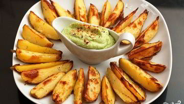 Рецепт Печеного картофеля с соусом из авокадо