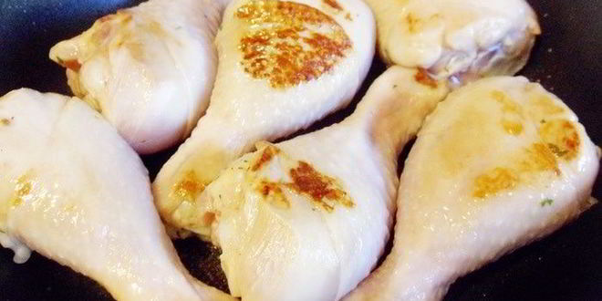 Рецепт риса с креветками, курицей и копчеными колбасками