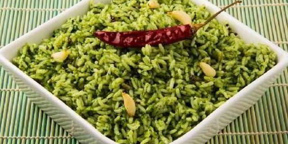 Как приготовить рис с тушеным шпинатом