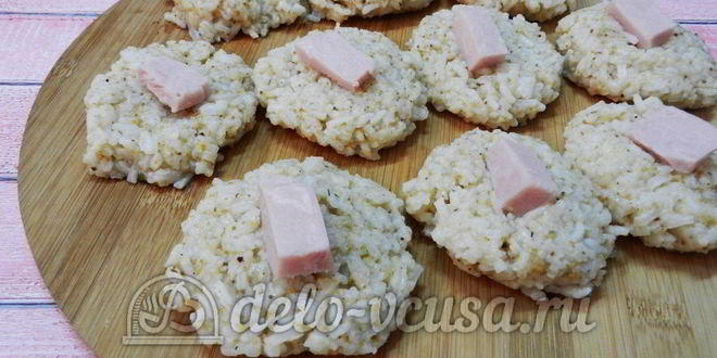 Рецепт рисовых крокетов с сыром и ветчиной
