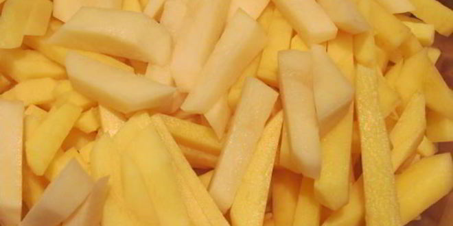 Рецепт жареного картофеля с яйцом и сыром