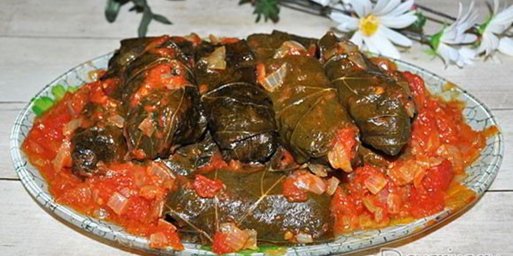 Как приготовить долму в томатном соусе