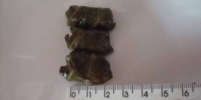 Рецепт мини-голубцов с вино-вишневым соусом