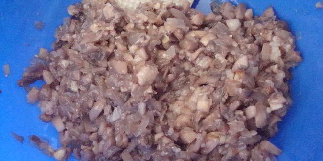 Рецепт мини-голубцов с вино-вишневым соусом