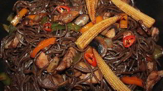 Рецепт Гречневой лапши с курицей-терияки