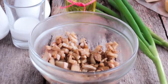 Рецепт фаршированных шампиньонов с ветчиной