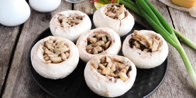 Рецепт фаршированных шампиньонов с ветчиной